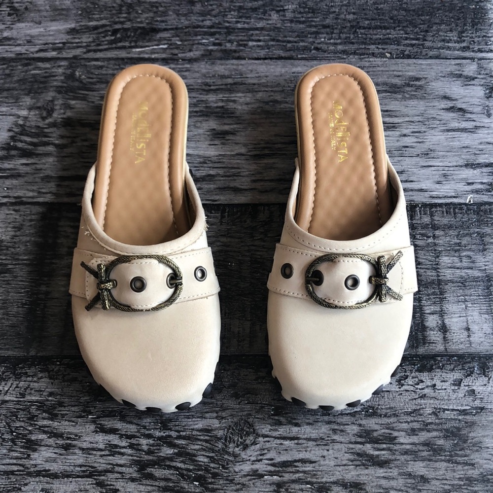 Modellista Italian Suede Clogs Mules Slides Cream